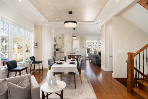 3287 38Th Avenue W, Vancouver, BC 