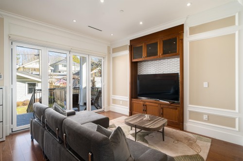 3287 38Th Avenue W, Vancouver, BC 