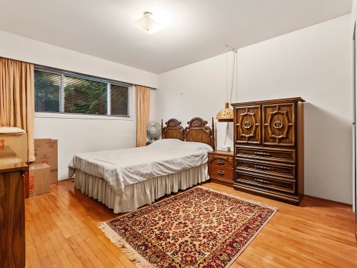 352 38Th Avenue E, Vancouver, BC 