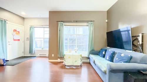 215-4155 Central Boulevard  Burnaby, BC V5H 4X2