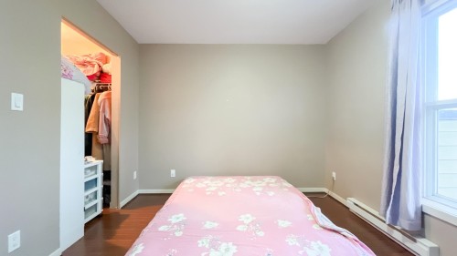 215-4155 Central Boulevard, Burnaby, BC 
