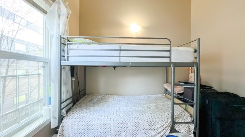 215-4155 Central Boulevard, Burnaby, BC 