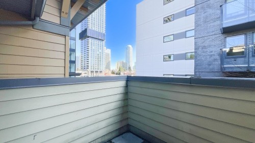 215-4155 Central Boulevard, Burnaby, BC 