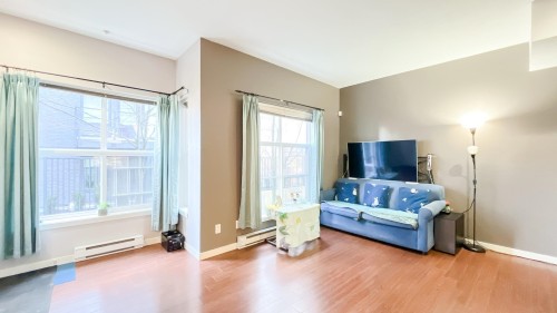 215-4155 Central Boulevard, Burnaby, BC 