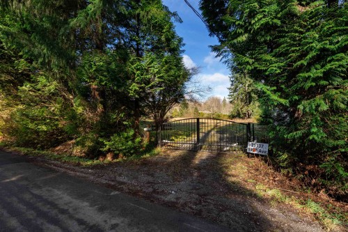 25537 130 Avenue, Maple Ridge, BC 
