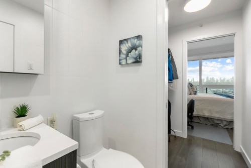 2504-2425 Alpha Avenue, Burnaby, BC 