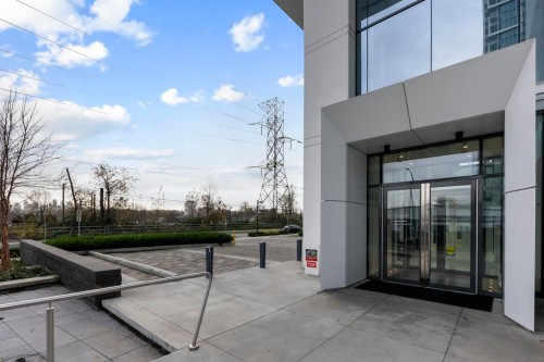 2504-2425 Alpha Avenue, Burnaby, BC 