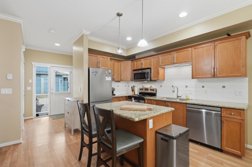 7-4910 Central Avenue  Delta, BC V4K 2G6