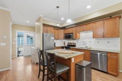 7-4910 Central Avenue  Delta, BC V4K 2G6