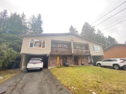 449 Mundy Street  Coquitlam, BC V3K 5N2
