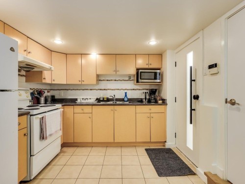 2241 43Rd Avenue E, Vancouver, BC 