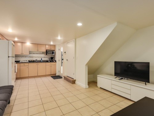 2241 43Rd Avenue E, Vancouver, BC 