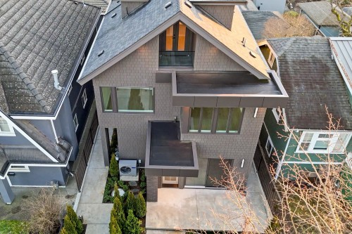 2380 5Th Avenue E, Vancouver, BC 