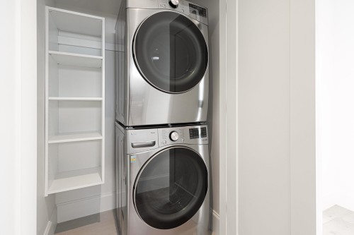 2382 5Th Avenue E, Vancouver, BC 