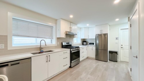 320 57Th Avenue E, Vancouver, BC 