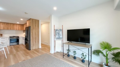 320 57Th Avenue E, Vancouver, BC 