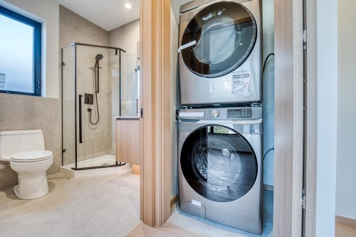 1-968 55Th Avenue E, Vancouver, BC 