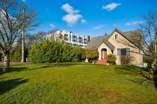 475 27Th Avenue W, Vancouver, BC 