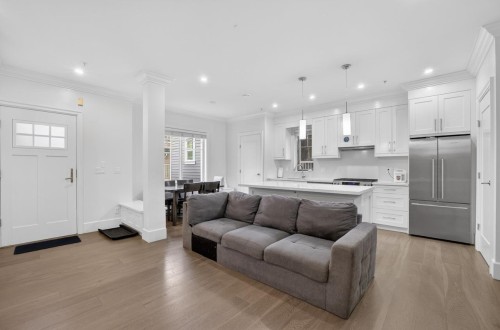 5685 Killarney Street, Vancouver, BC 