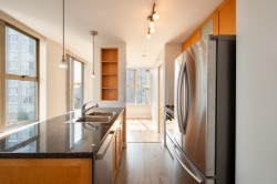 1007-989 Richards Street  Vancouver, BC V6B 6R6