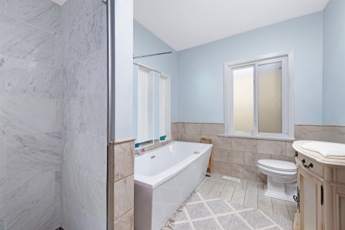 2675 Dundas Street, Vancouver, BC 