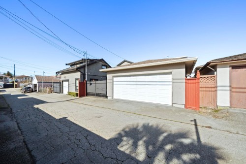 266 55Th Avenue E, Vancouver, BC 