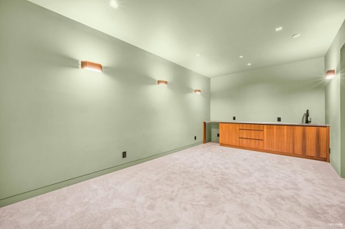 535 Craigmohr Drive, West Vancouver, BC 