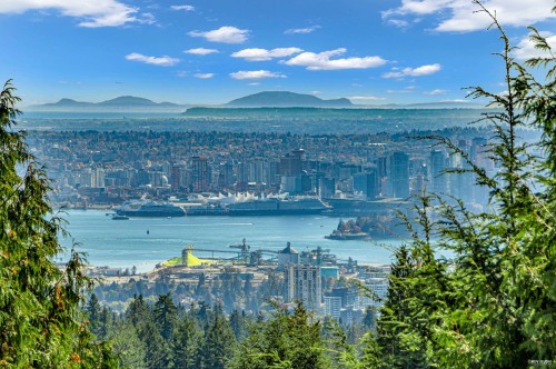 535 Craigmohr Drive, West Vancouver, BC 