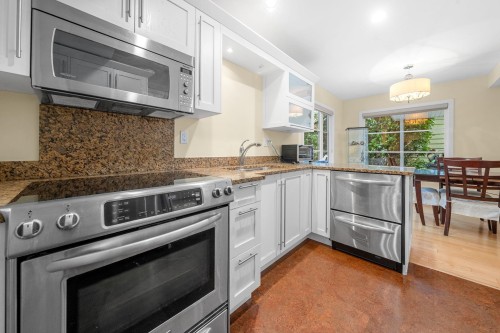 3990 Delbrook Avenue, North Vancouver, BC 