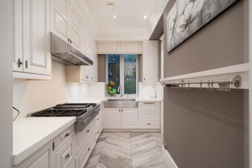 5711 Riverdale Drive, Richmond, BC 