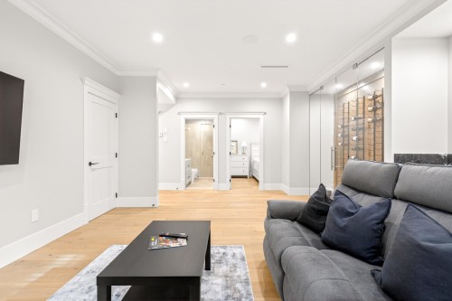 4089 19Th Avenue W, Vancouver, BC 