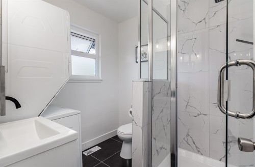 2317 Como Lake Avenue, Coquitlam, BC 