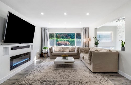 2317 Como Lake Avenue, Coquitlam, BC 