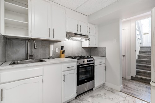 2317 Como Lake Avenue, Coquitlam, BC 