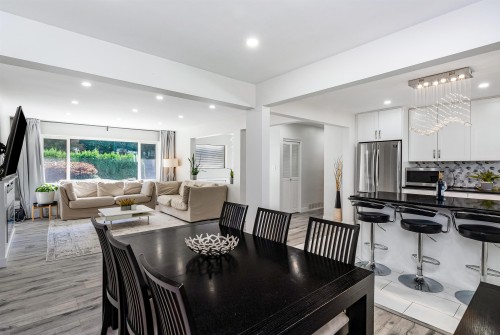 2317 Como Lake Avenue, Coquitlam, BC 