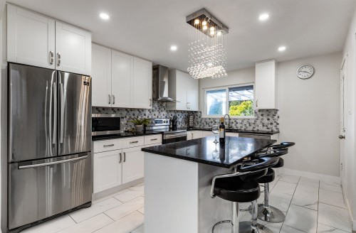 2317 Como Lake Avenue, Coquitlam, BC 