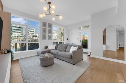 101-5007 Ash Street  Vancouver, BC V5Z 0K9