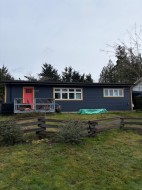 5702 Medusa Street  Sechelt, BC V0N 3A0