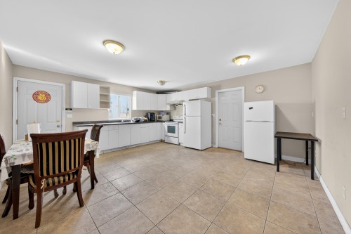 8800 Francis Road, Richmond, BC 