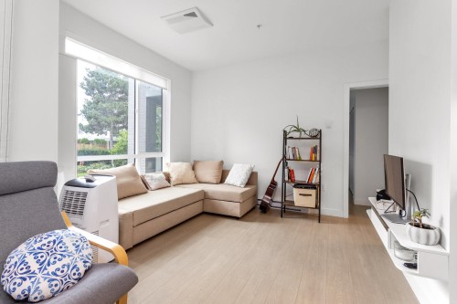 119-7588 16Th Street, Burnaby, BC 