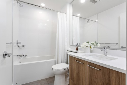 119-7588 16Th Street, Burnaby, BC 