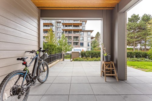 119-7588 16Th Street, Burnaby, BC 