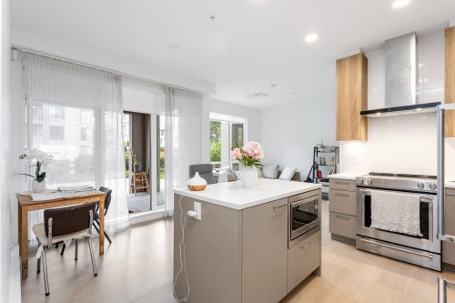 119-7588 16Th Street, Burnaby, BC 