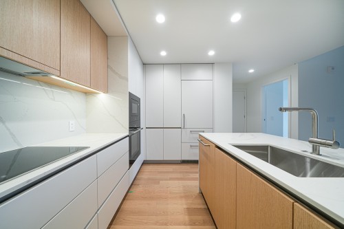 307-3963 Uplands Way, West Vancouver, BC 