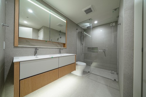 307-3963 Uplands Way, West Vancouver, BC 