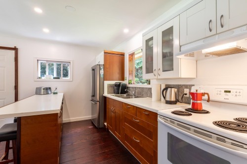 6121 Golf Course Road, Sechelt, BC 