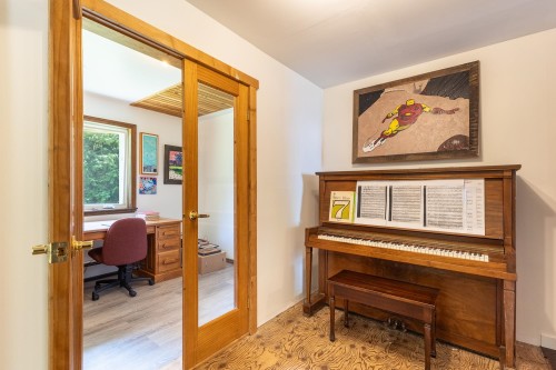 6121 Golf Course Road, Sechelt, BC 