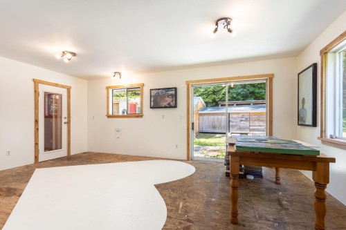 6121 Golf Course Road, Sechelt, BC 