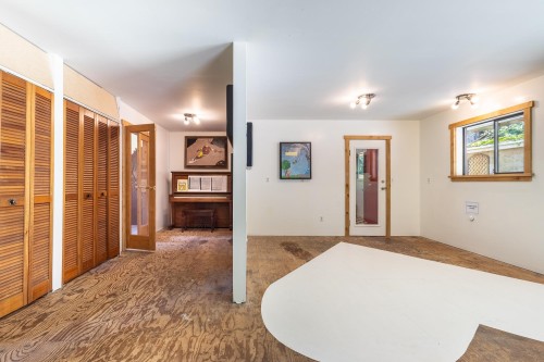 6121 Golf Course Road, Sechelt, BC 