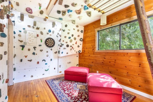 6121 Golf Course Road, Sechelt, BC 